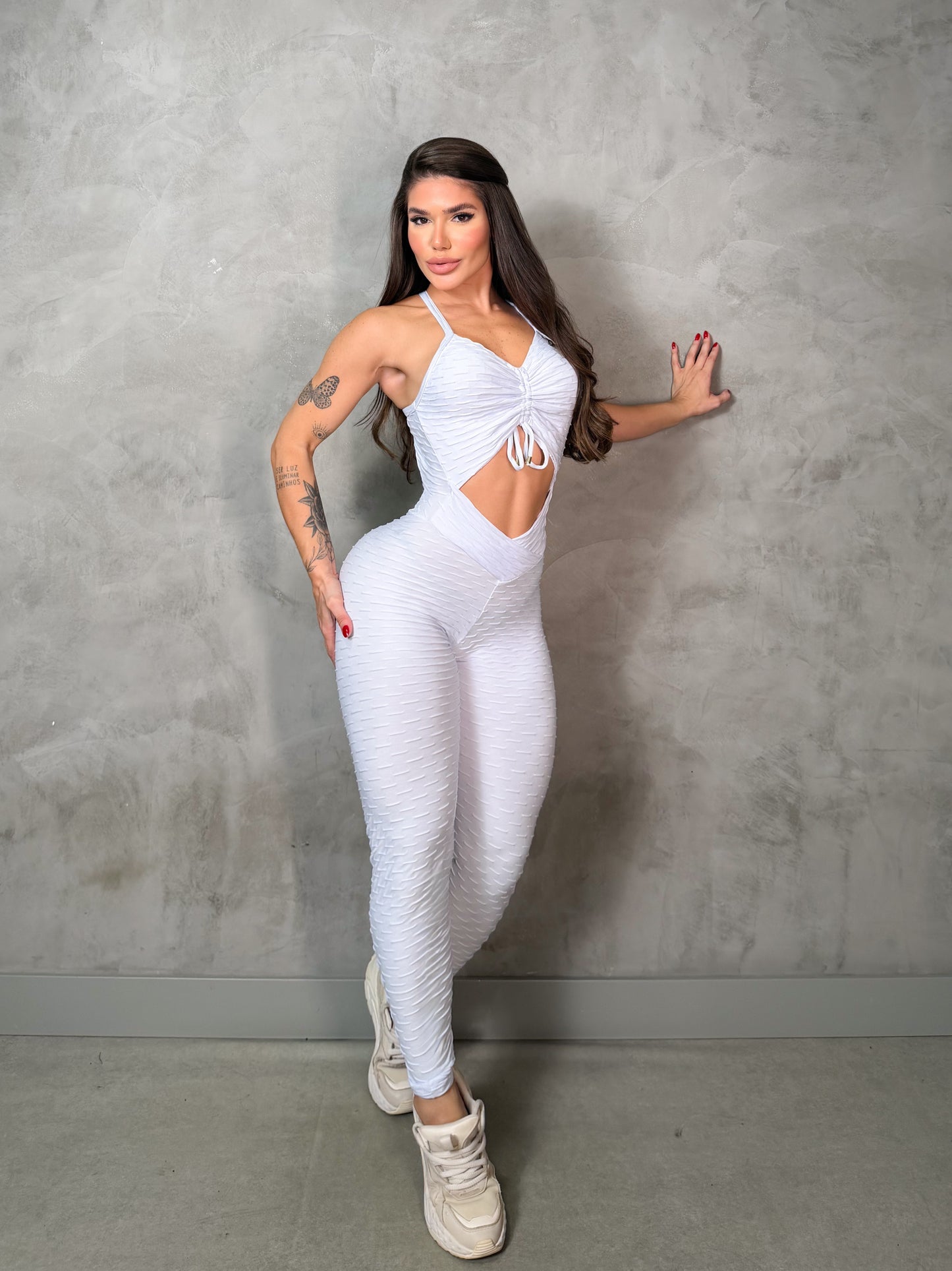 SCRUNCH BOOTY WHITE WAVE FRONT DETAIL LONG JUMPSUIT