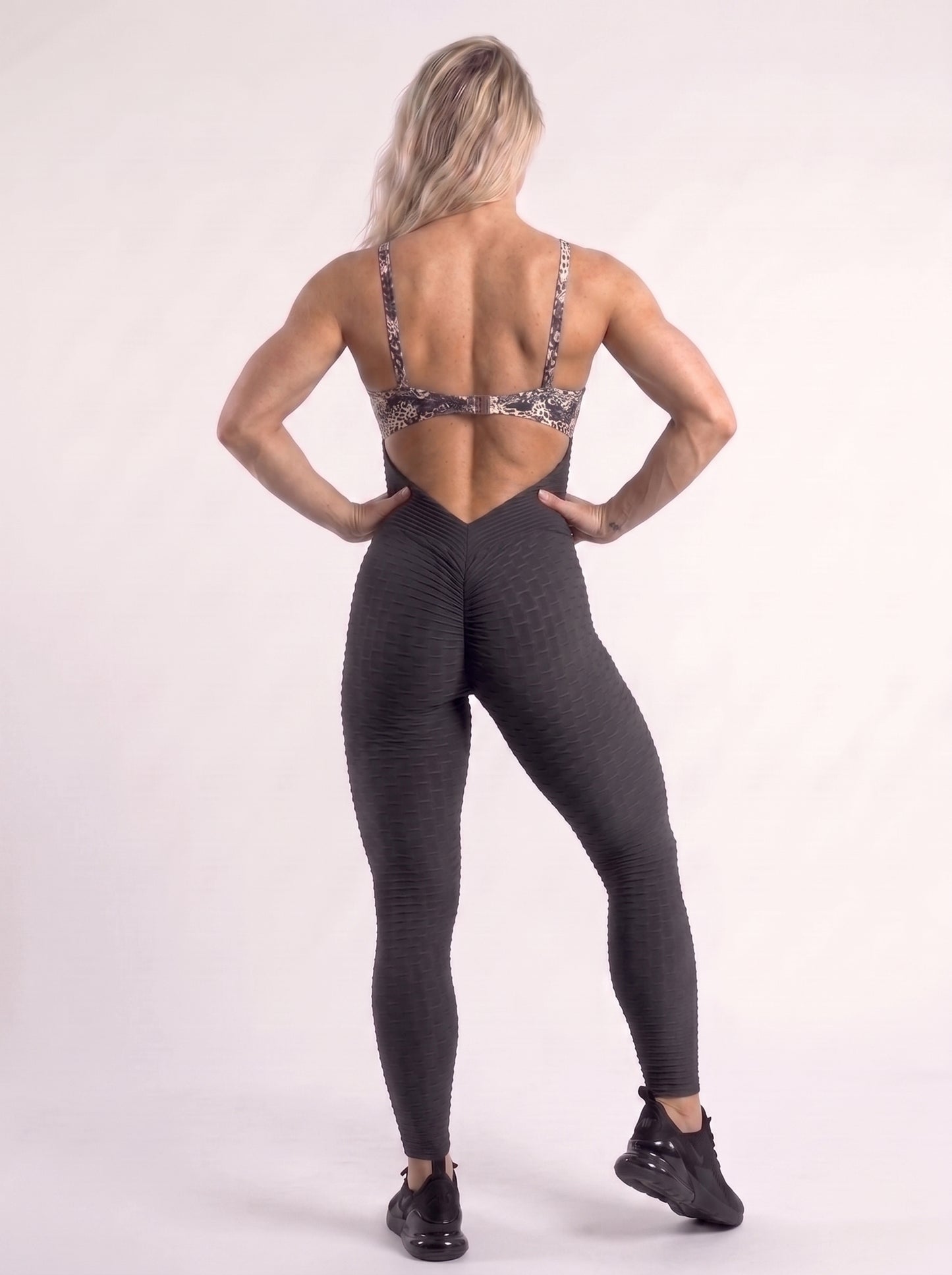 SCRUNCH BOOTY GRAY JULIA RINGS JUMPSUIT