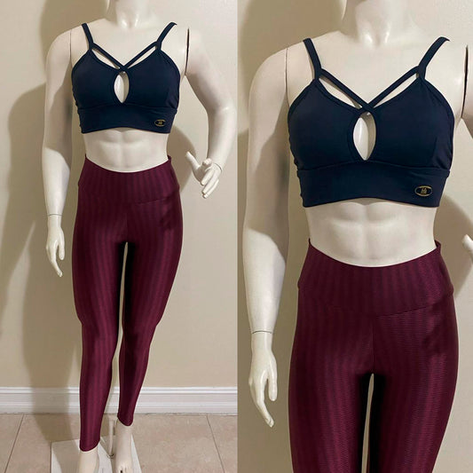 IRISFITNESS SCRUNCH BOOTY BURGUNDY IKAT LEGGING AND BLACK TOP  SET NO RETURN