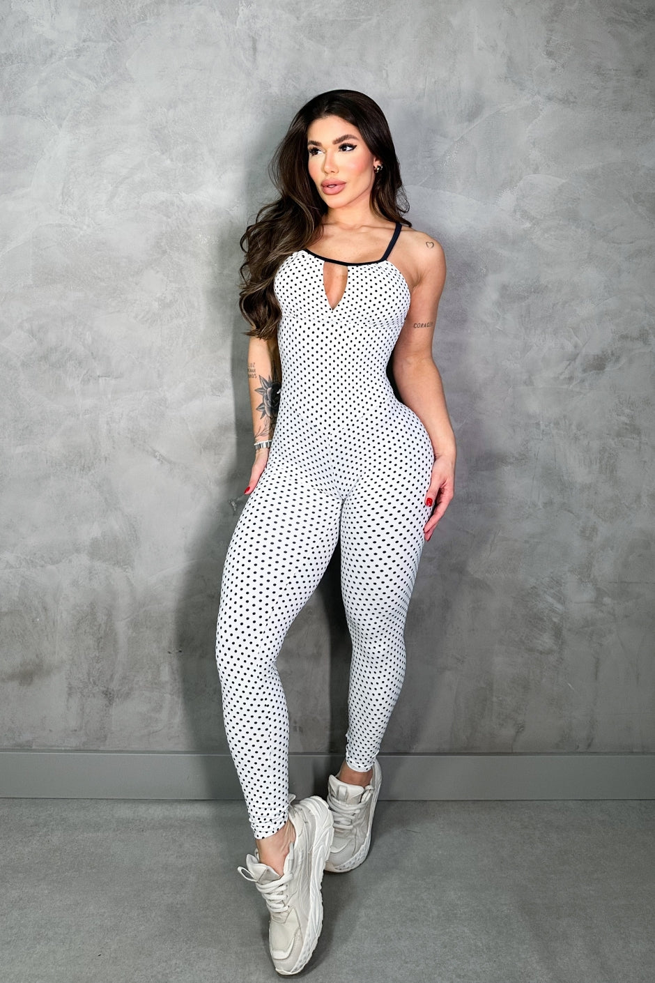 SCRUNCH BOOTY WHITE POLK DOTS AND BLACK DETAILJUMPSUIT